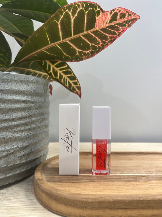 Lip oil à la pomegranate